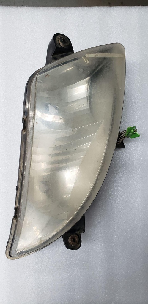 Headlight Assembly - R 05%