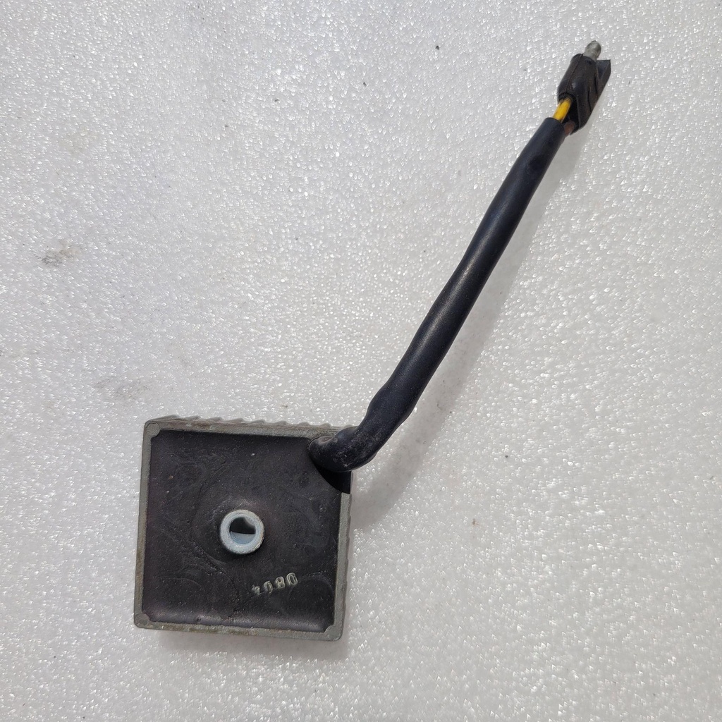 REGULATOR, VOLTAGE