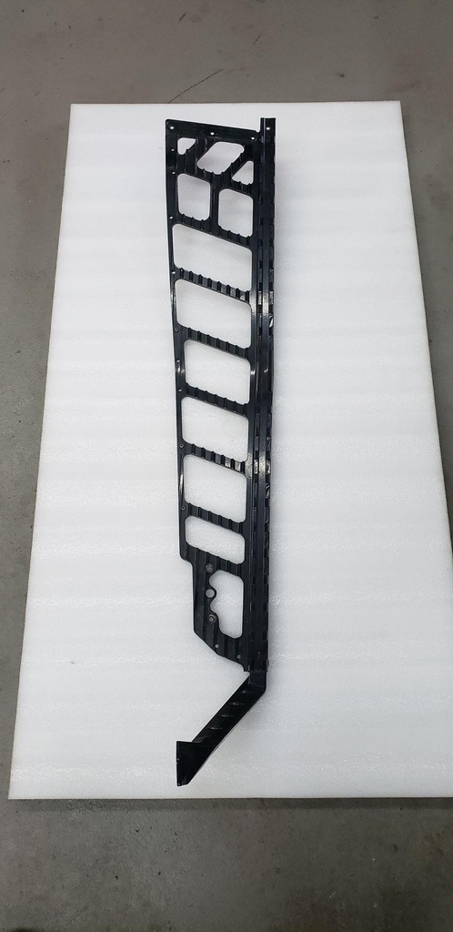 ASM-RUNNINGBOARD RH BL 05%