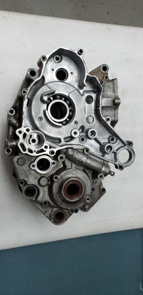 CRANKCASE SET