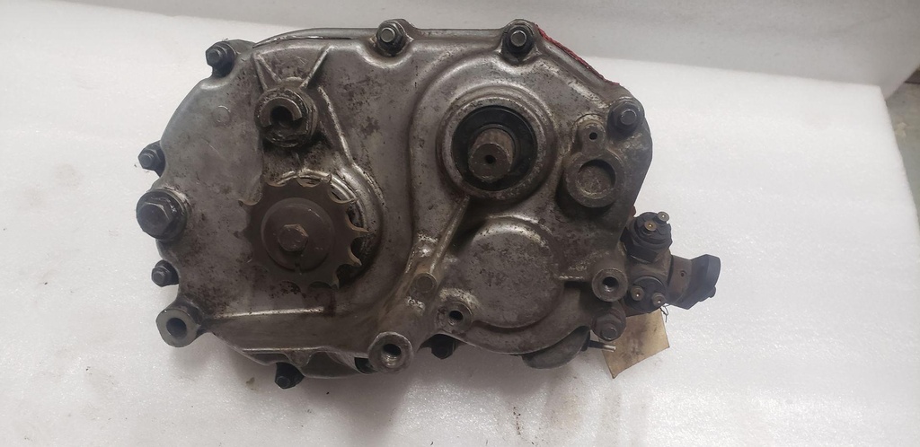 TRANSMISSION GEARCASE