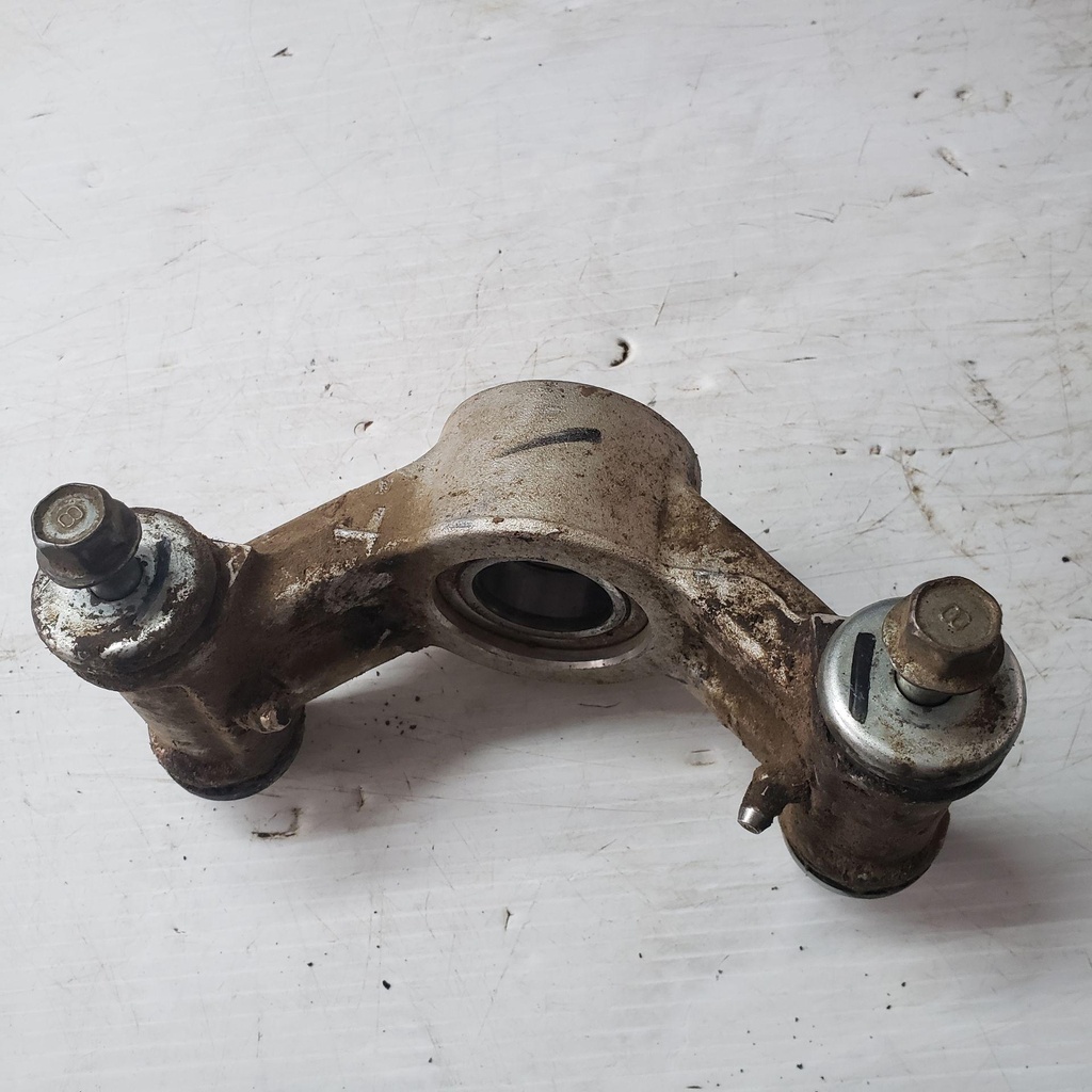 Rear Knuckle Assy.,2
