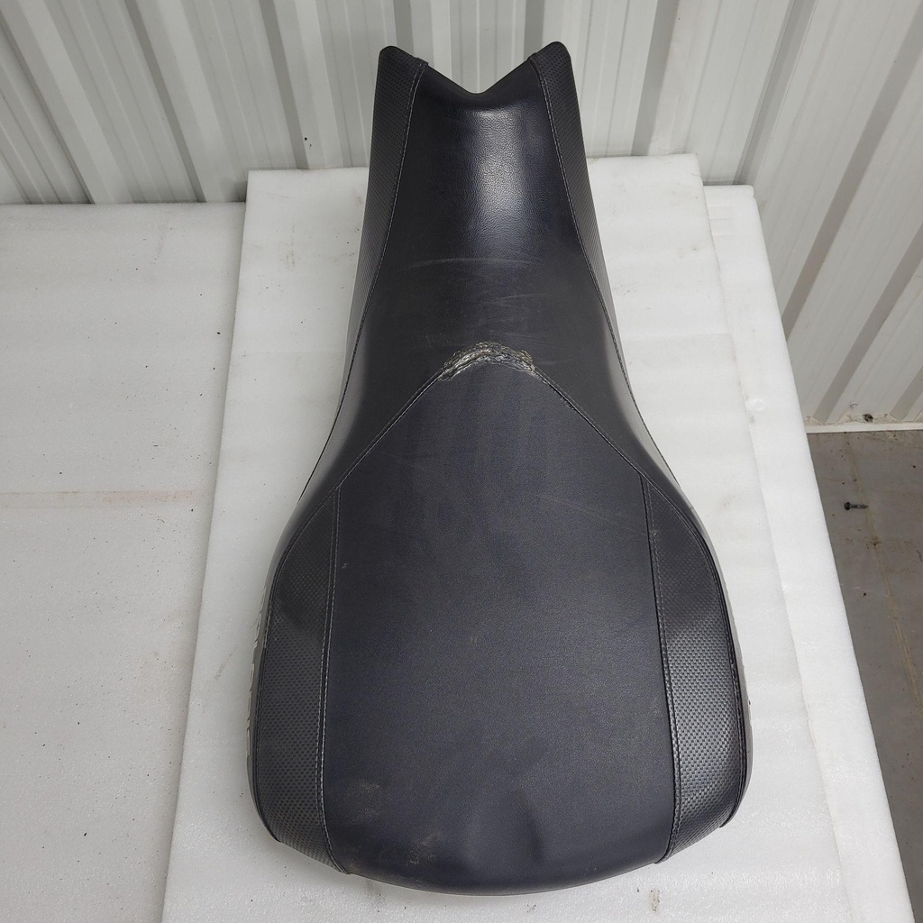 seat assembly, gloss black