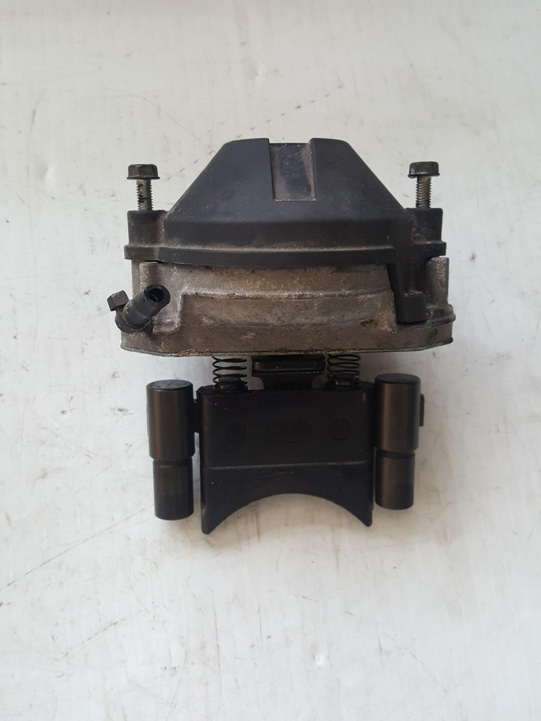 HOUSING VALVE
