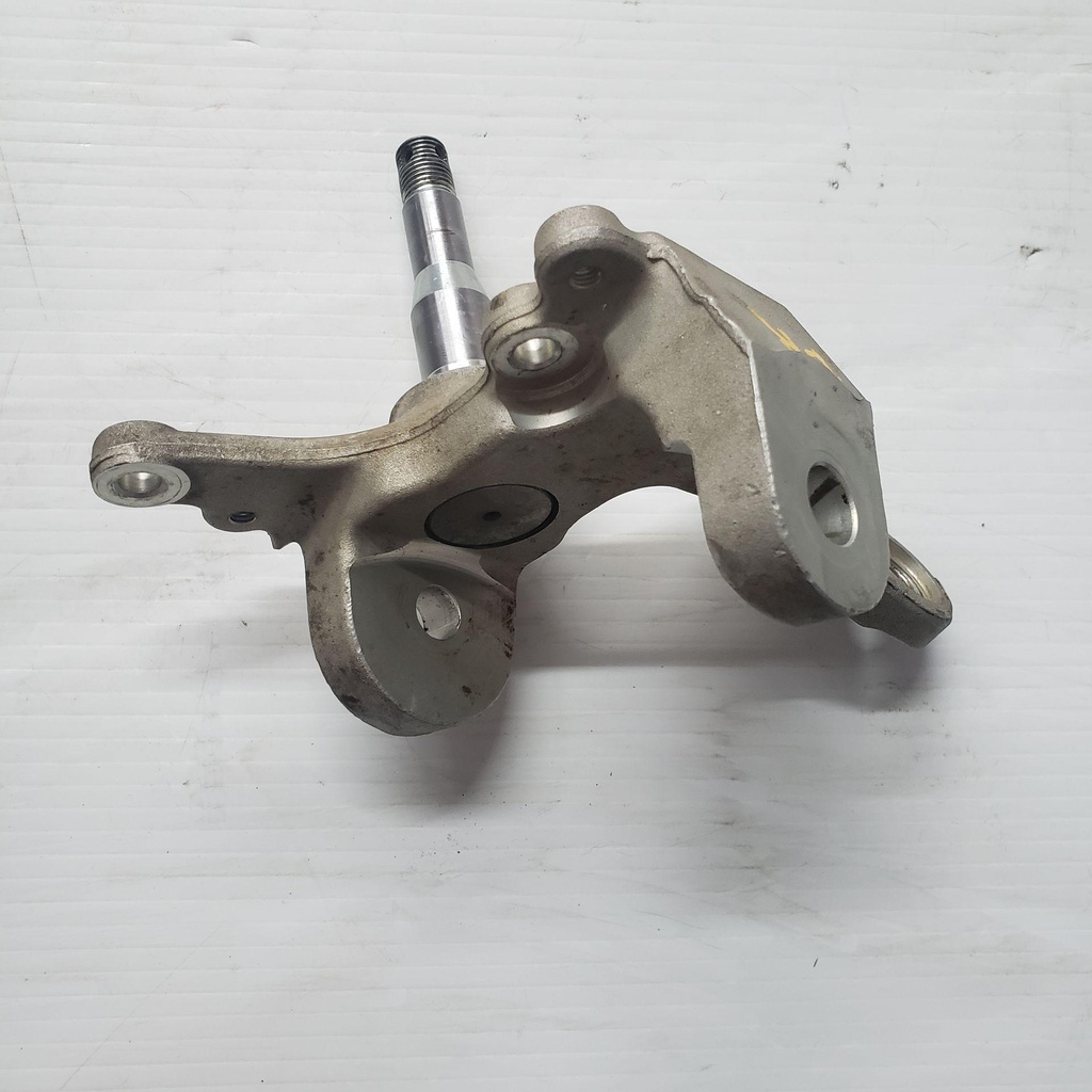 KNUCKLE, STEERING RH M 20%