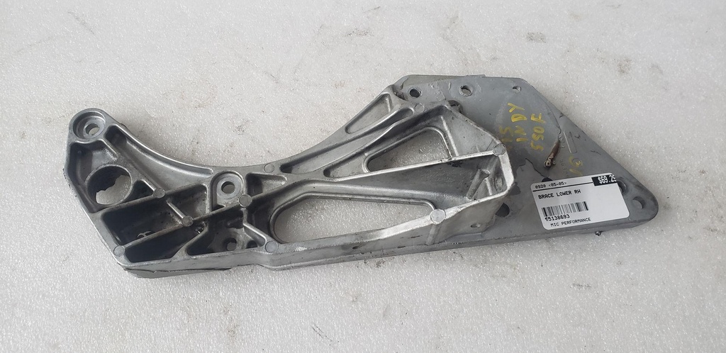POLARIS - BRACE LOWER RH - 5138693