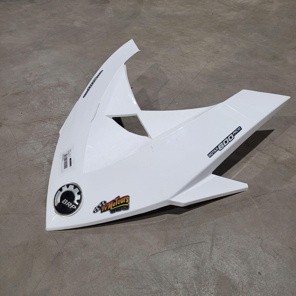 HOOD B-229 White