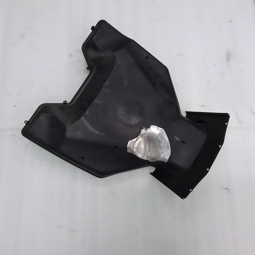 Plenum, Intake - Lower Rear (inc. 19)