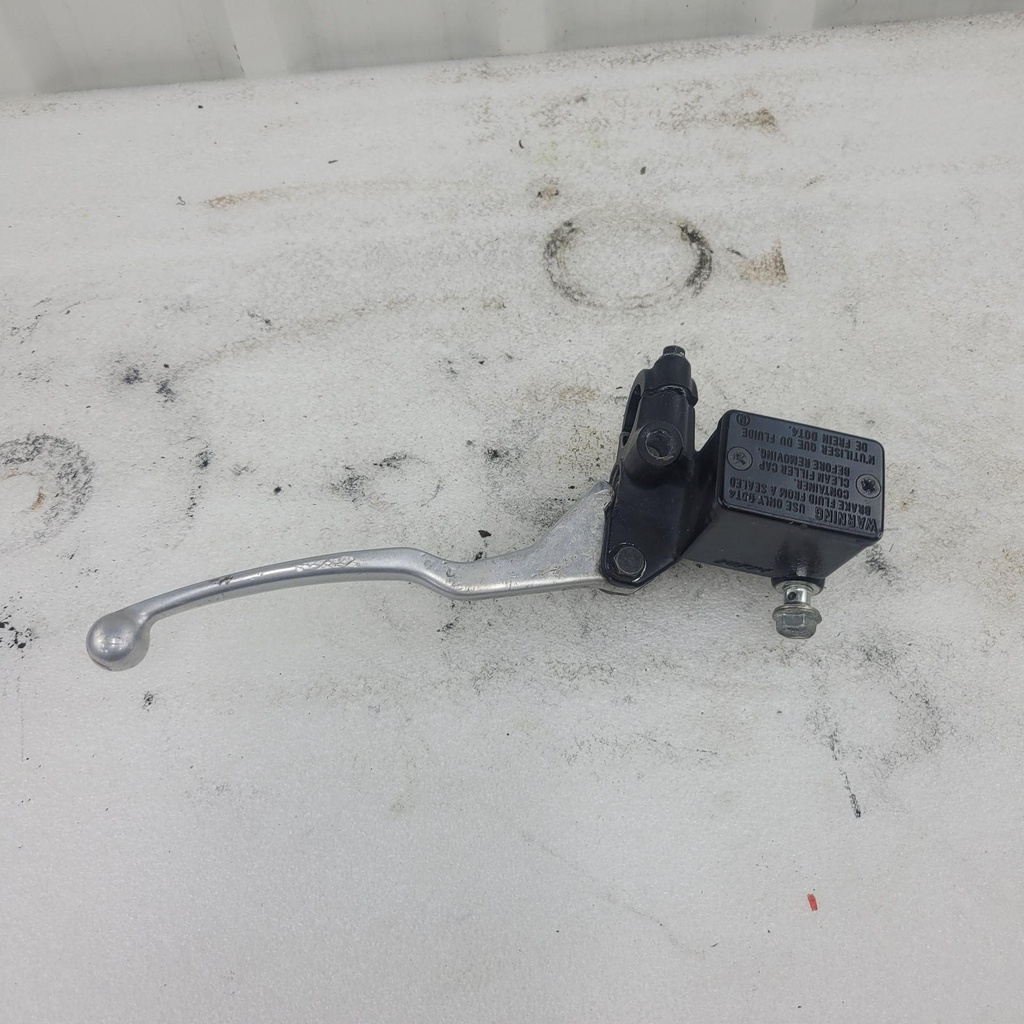 cylinder assy, front master