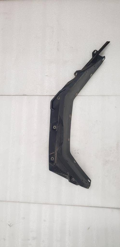 LH REAR MUD GUARD Can-Am - 705012097
