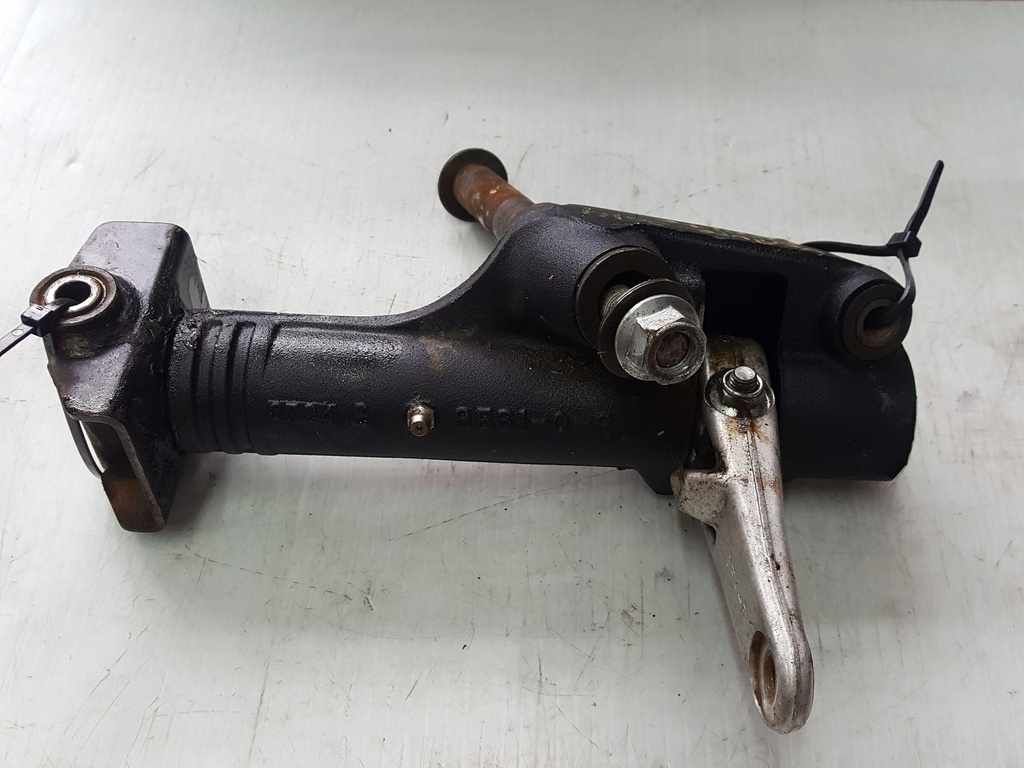 STEERING KNUCKLE ASSY RIG - YAMAHA - 8ES-23502-10-00