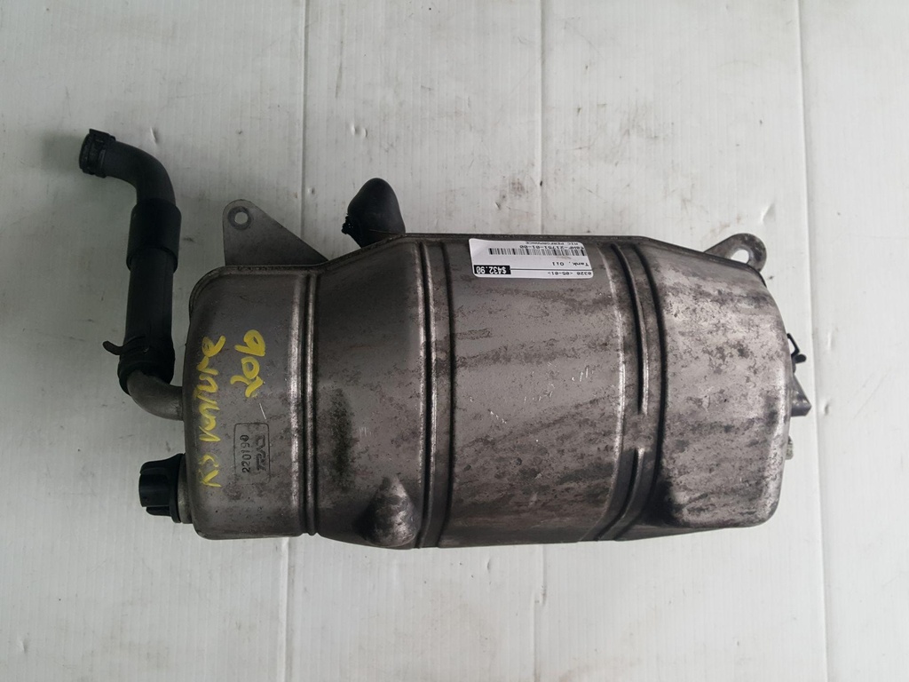 TANK, OIL - YAMAHA - 8HF-21751-01-00