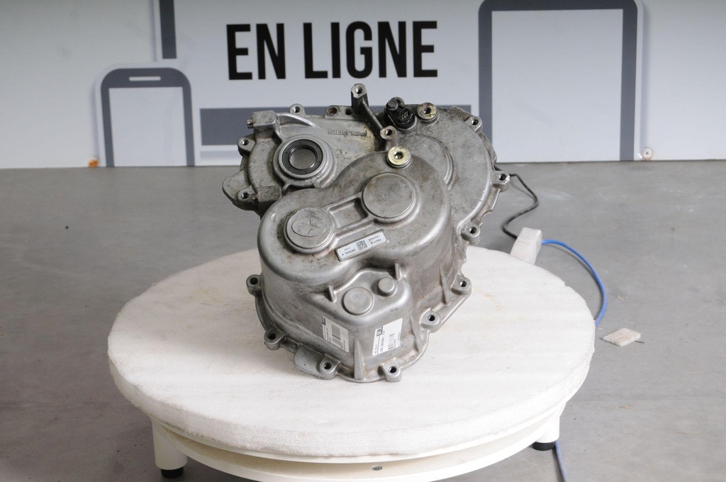CASE SUBASSEMBLY, RIGHT