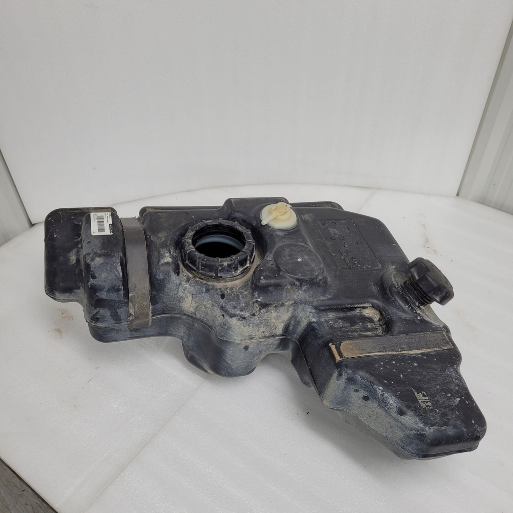 FUEL TANK ASSEMBLY