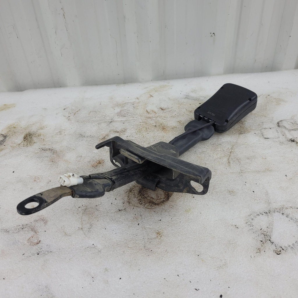 fr. belt receiver assy