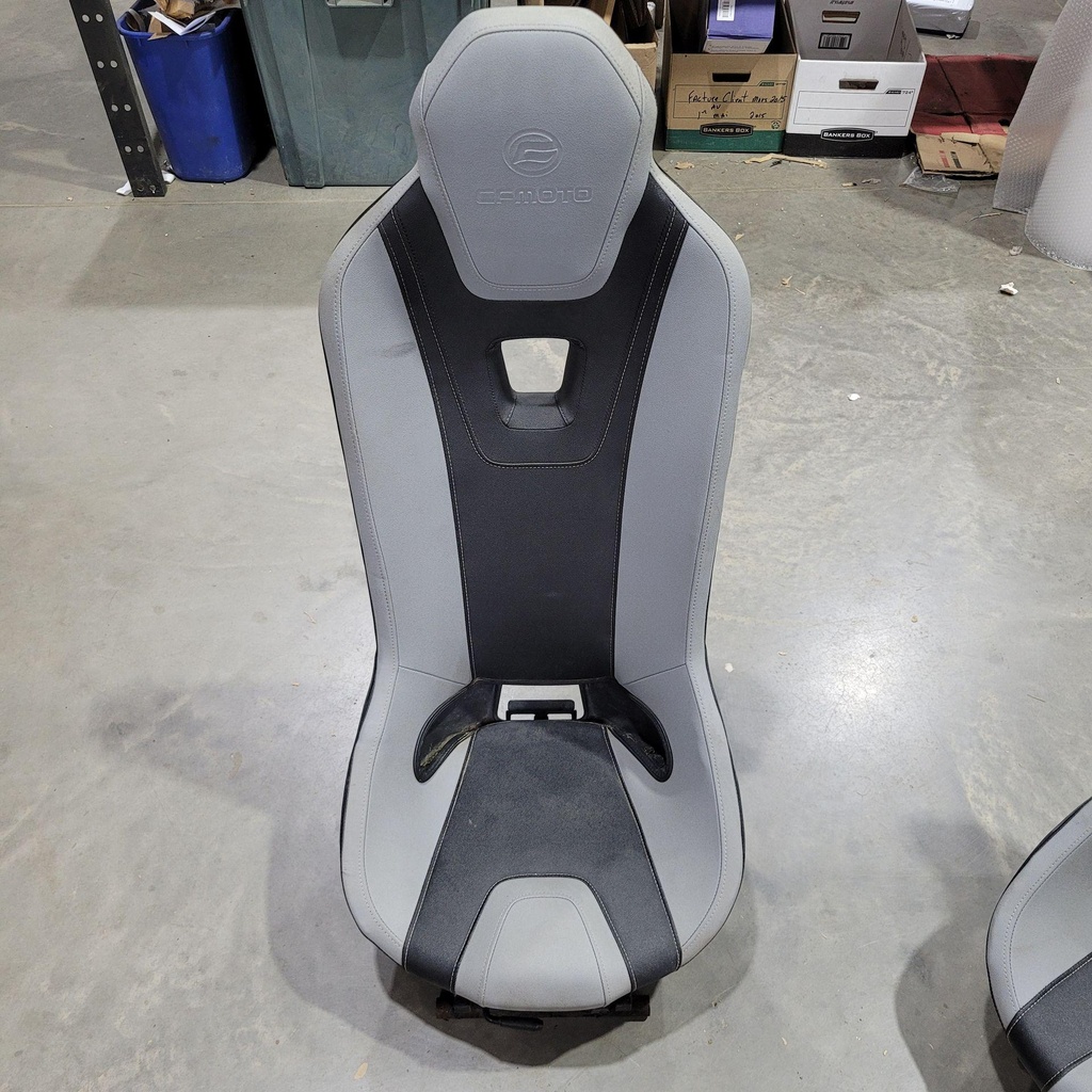 rh seat
