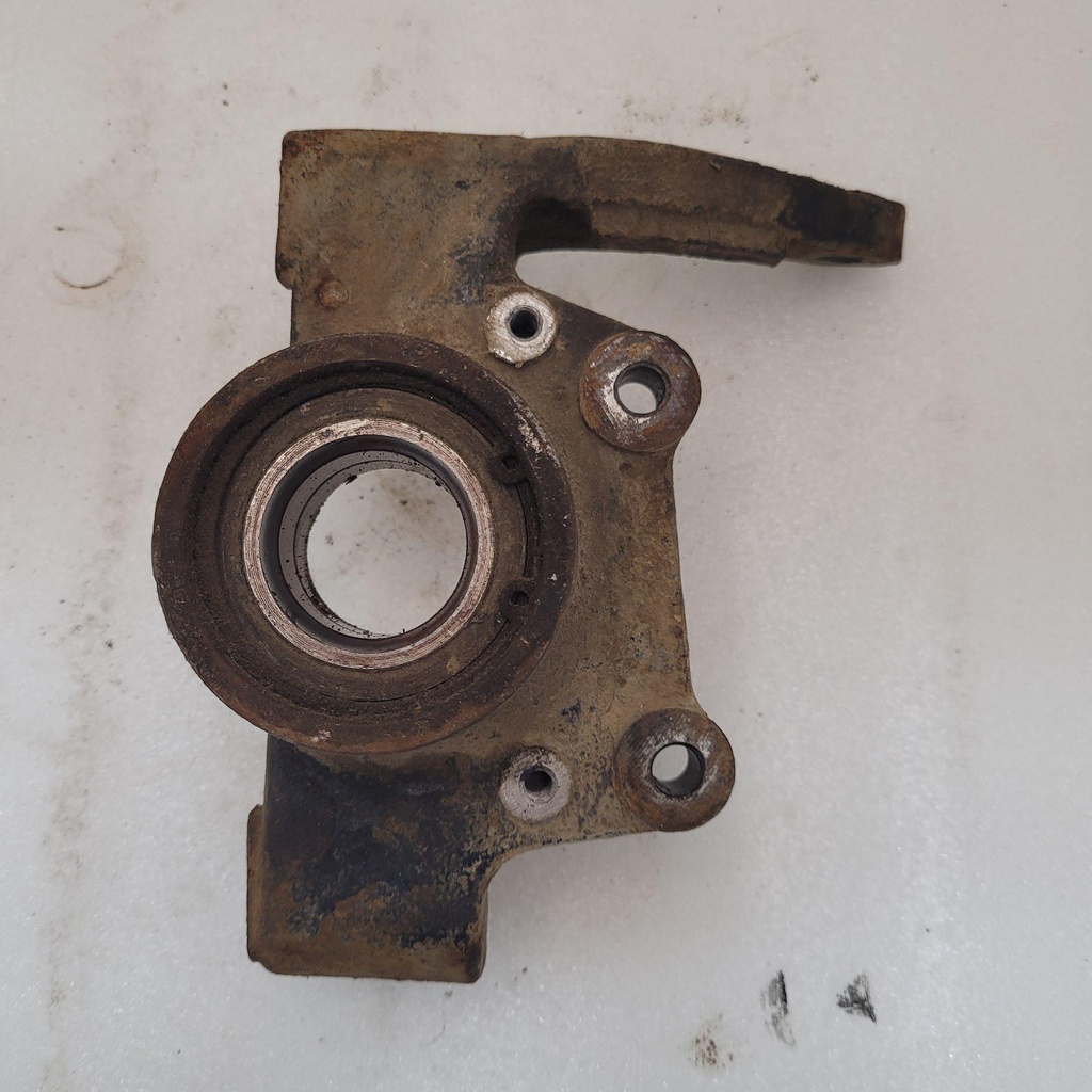 STEERING KNUCKLE (LEFT HAND)