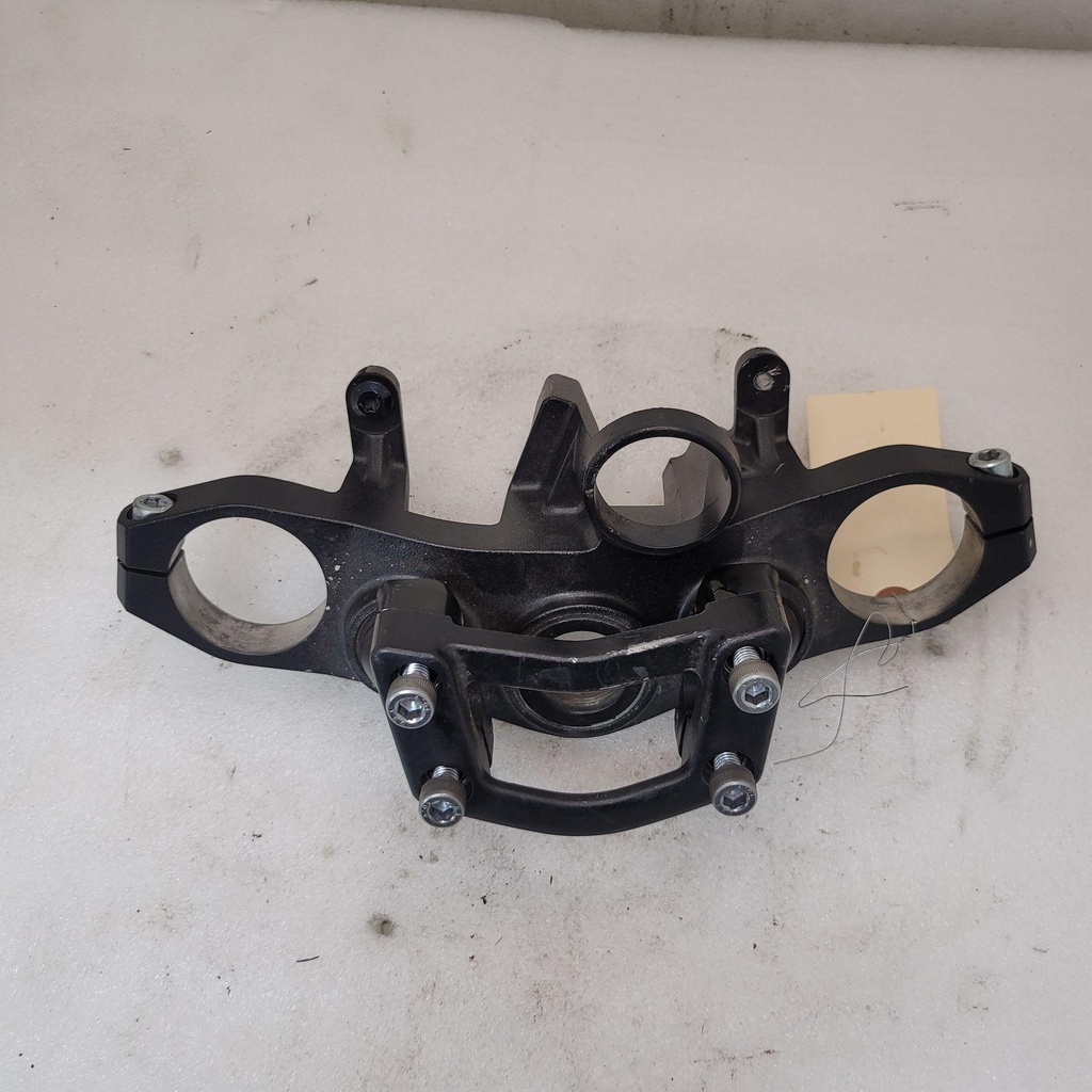 holder-fork upper