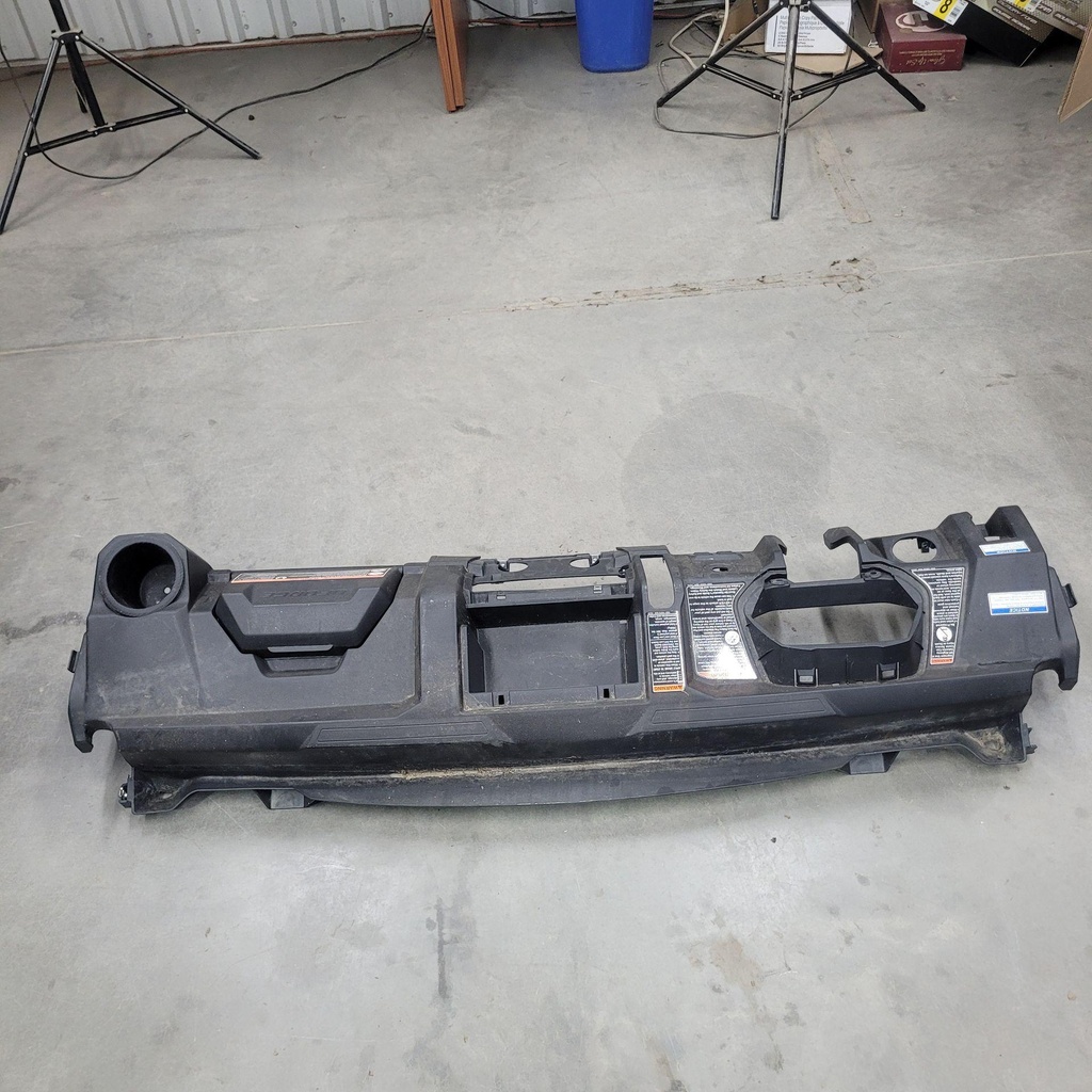 (new ref. 5asv-043011-6r01) upper body, dashboard