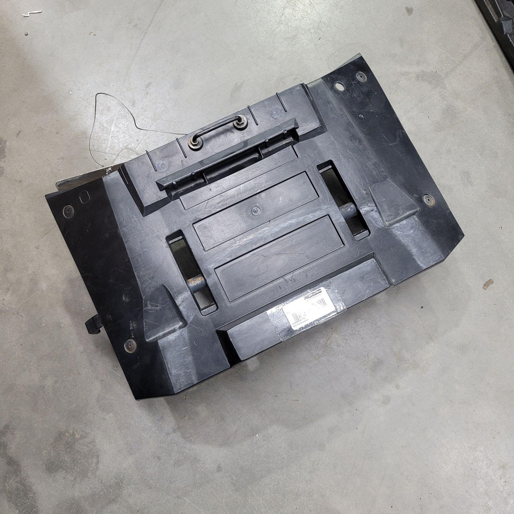 [510005604-001] (new ref. 510006244) cover storage box xu 12