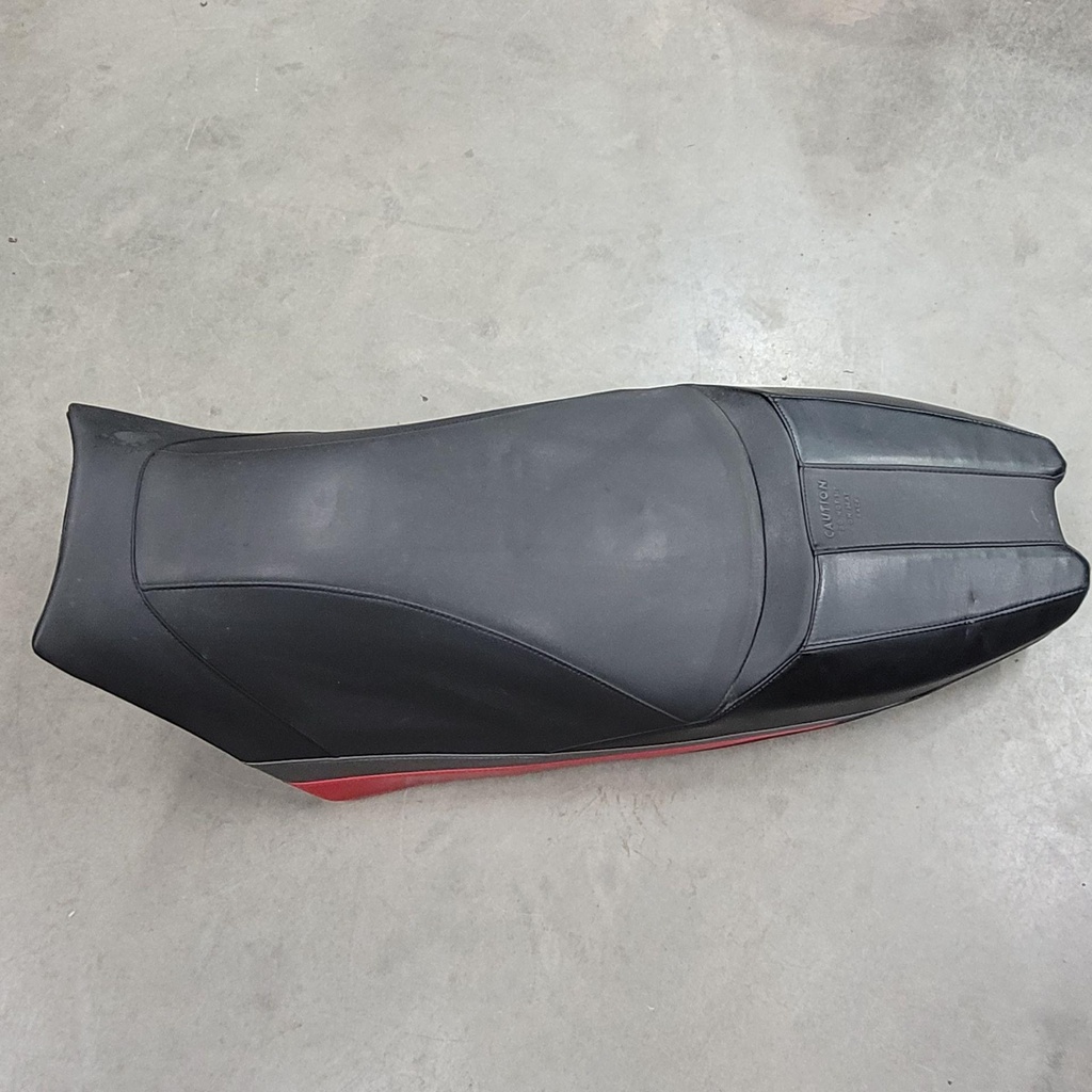 [8LJF47102000-001] single seat assy ur for yb
