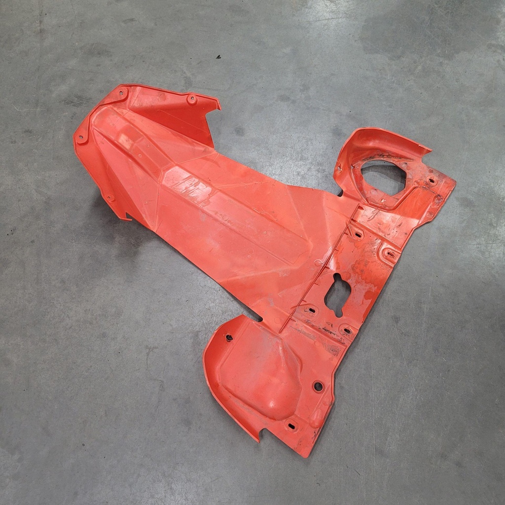 [860202584-001] Full Body Skid Plate, red