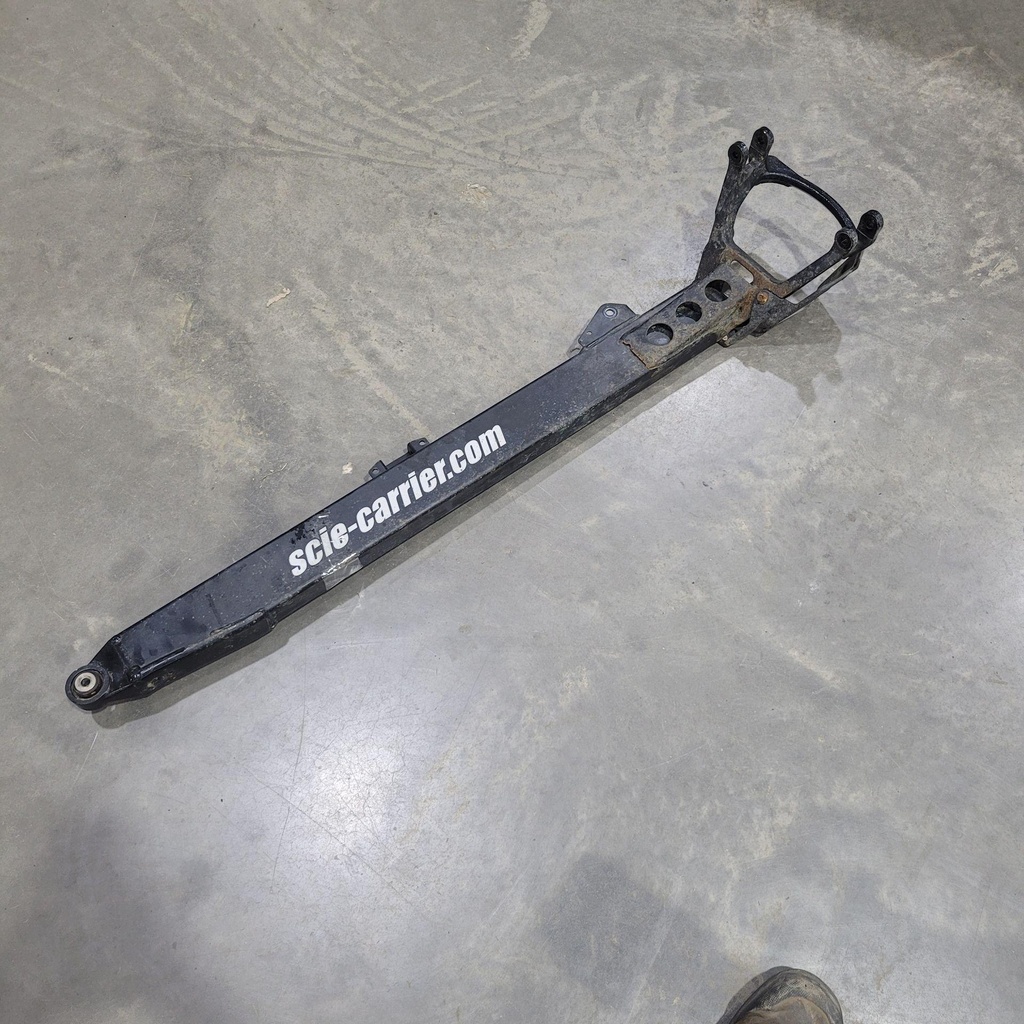 [CF01977] rear lh swing arm