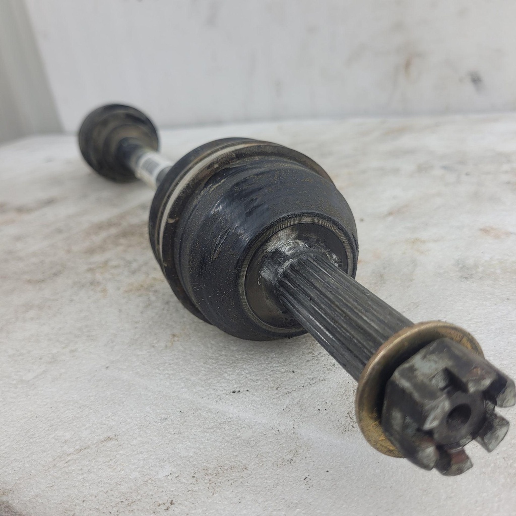 [1332690-001] (new ref. 1333134) drive shaft, front