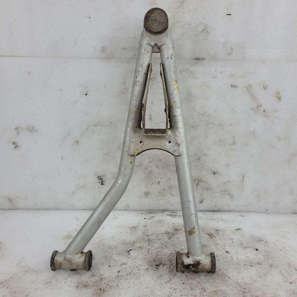 (new ref. 1025617-385) weld-uca,front,lh,cloud silver
