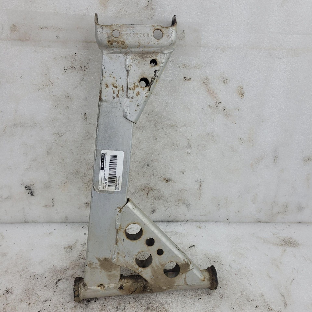 (new ref. 1025619-385) weld-uca,rear,lh,cloud silver