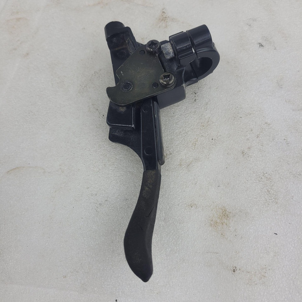 [3313-939-001] lever, 2x4 lock assembly