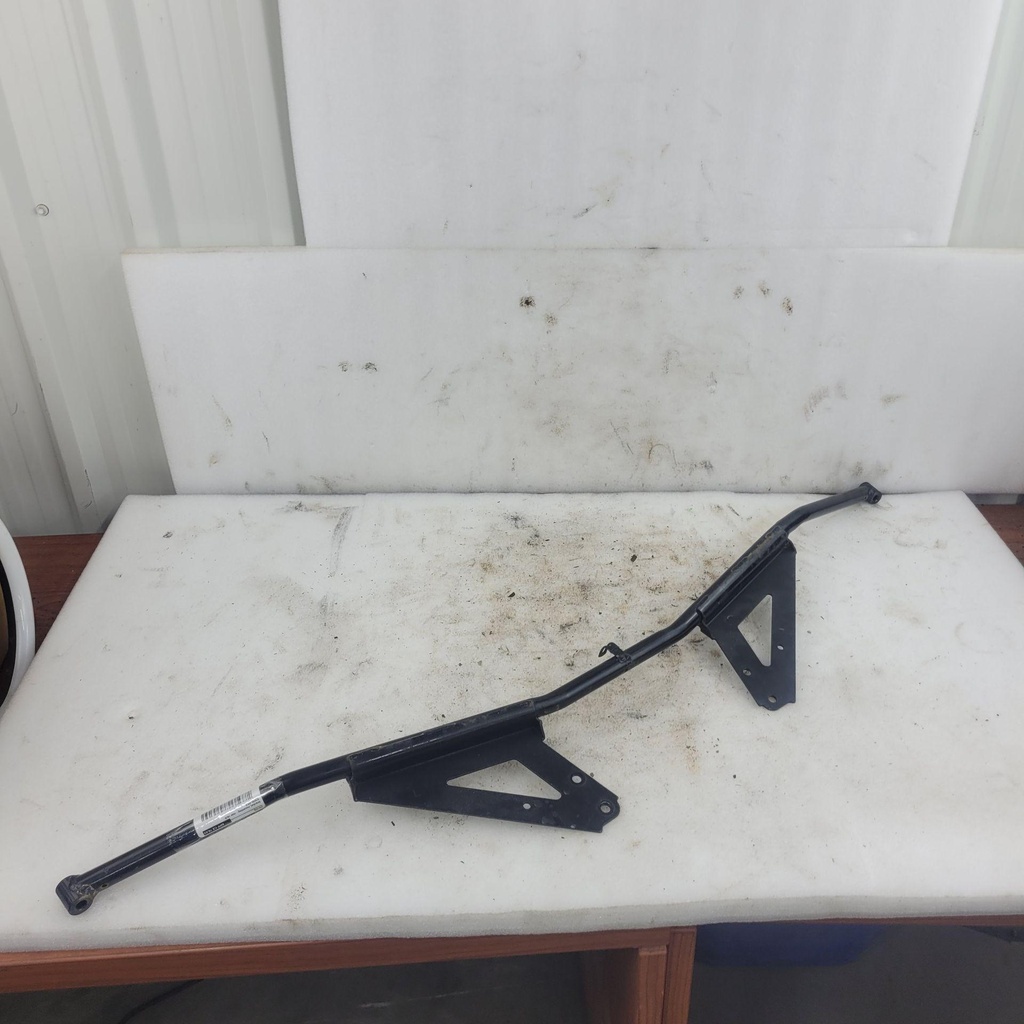 [3308-052-001] bracket, mounting - rear rack