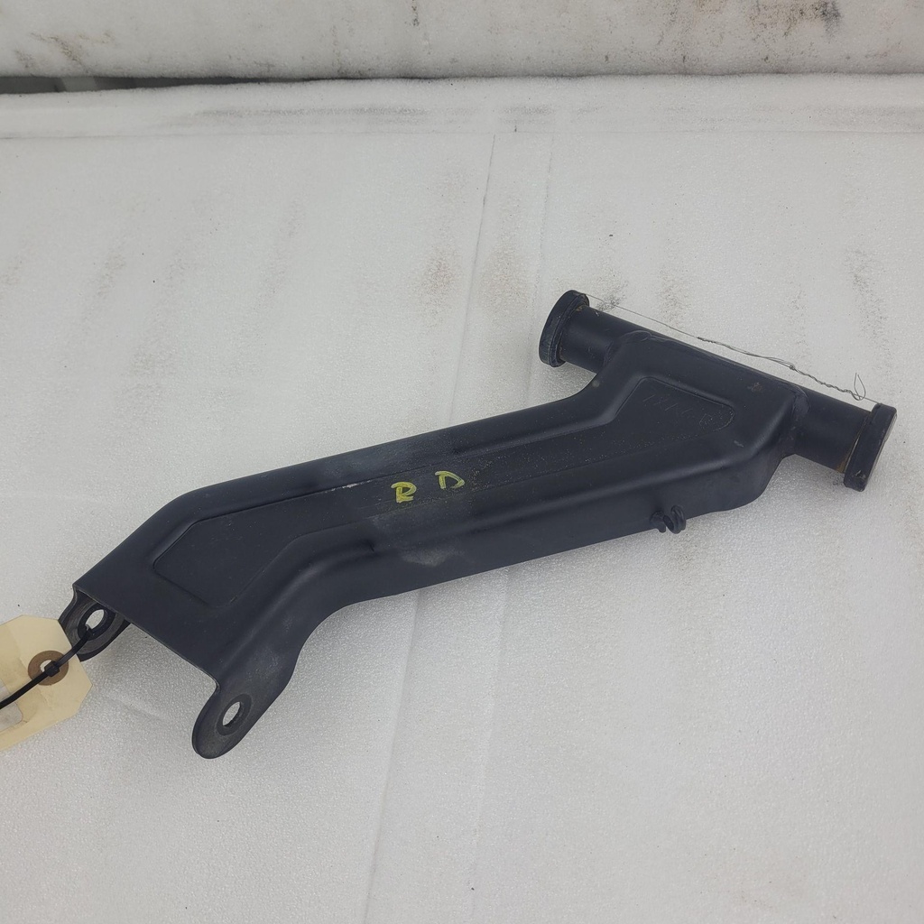 [3308-044-001] a-arm, upper right - black (inc. 6-8)