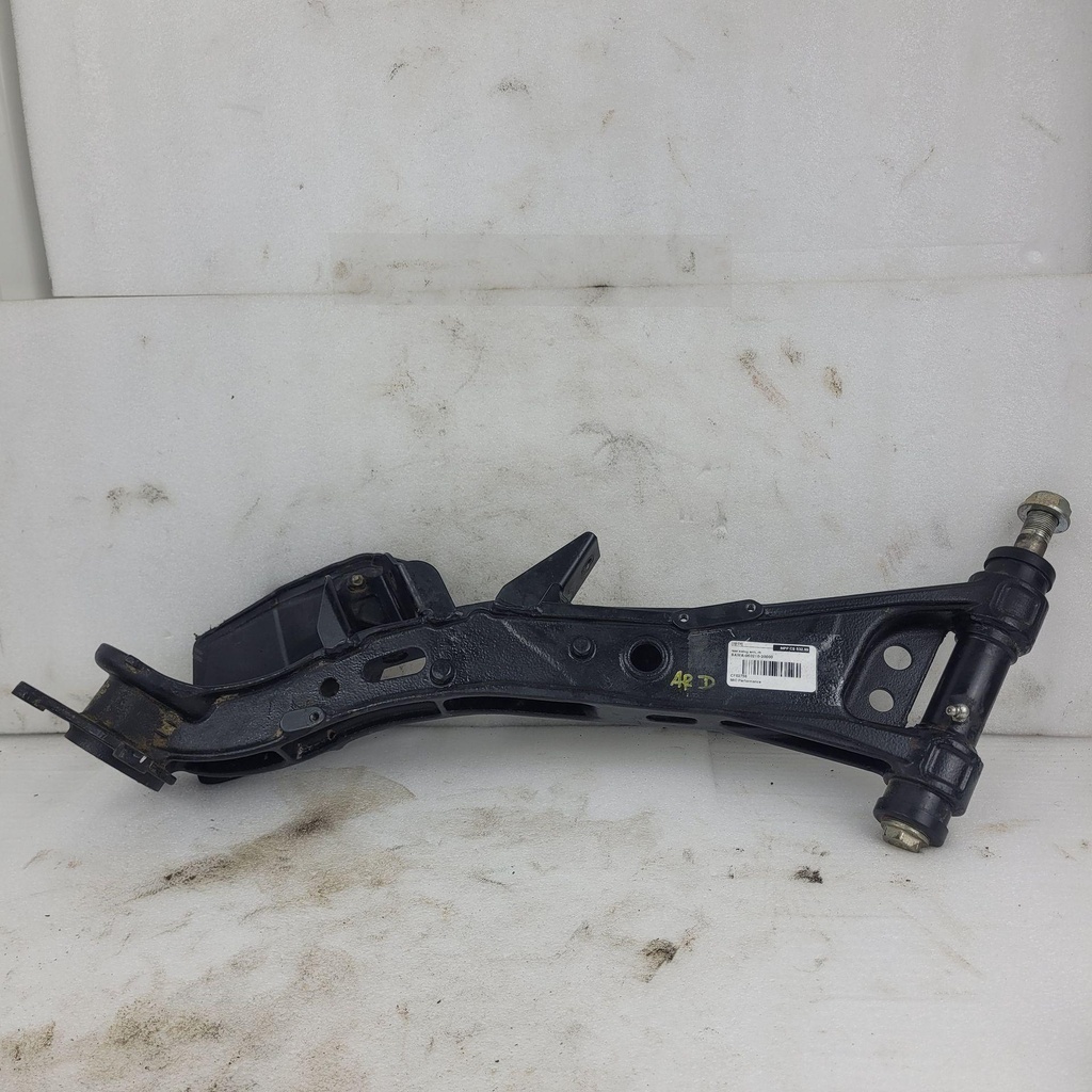 [CF02756] rear swing arm, rh