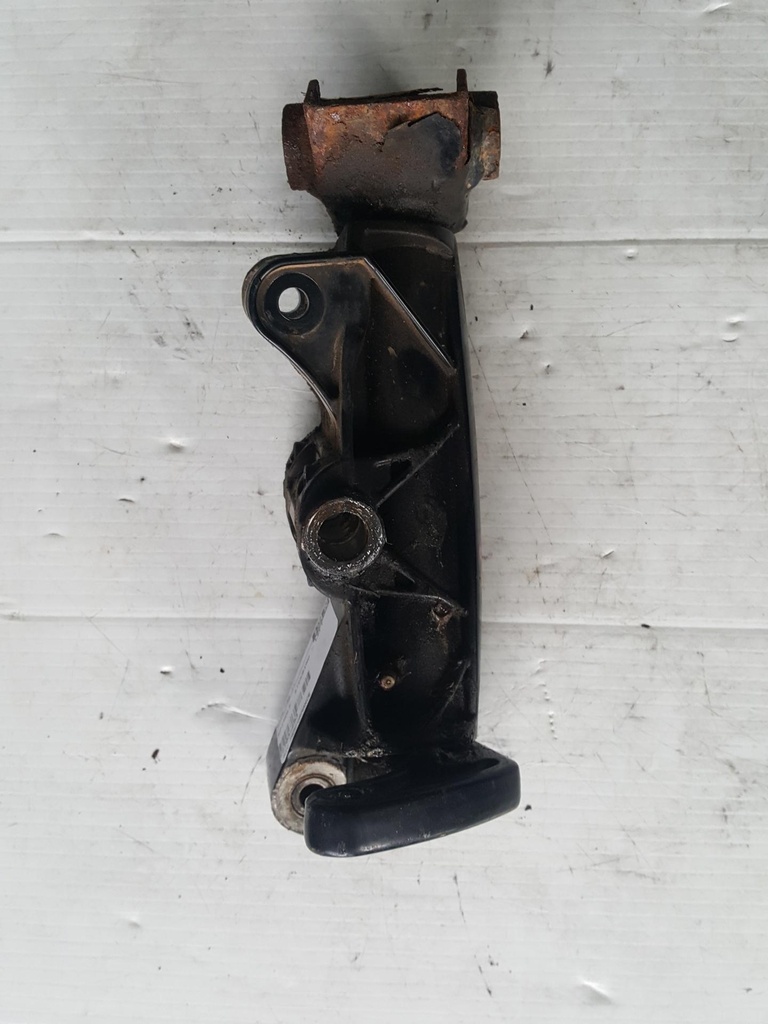 Spindle, Steering - Left Black (inc. 7-13)
