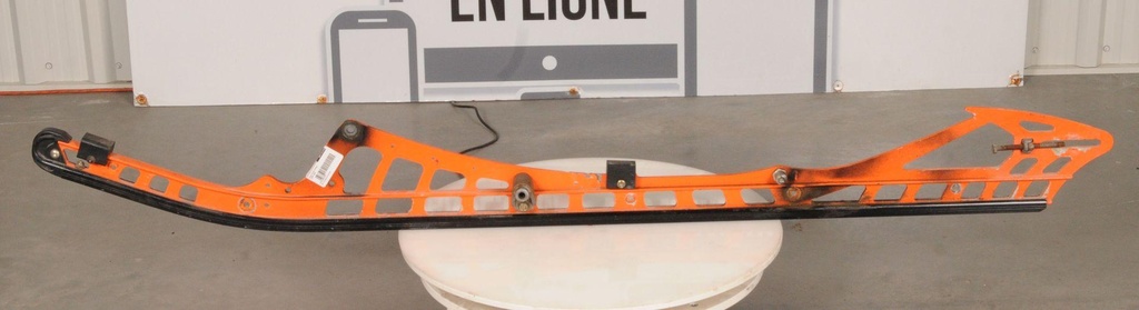 [2704-426-001] Rail, Formed Orange (2704-426-001)