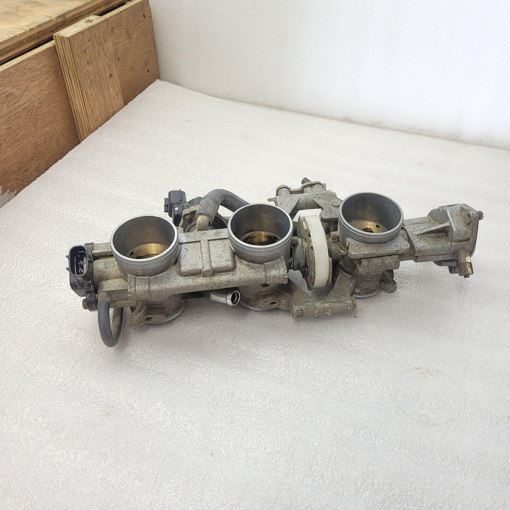 [2HC137500000-001] Throttle Body Assy - 2HC-13750-00-00 YAMAHA