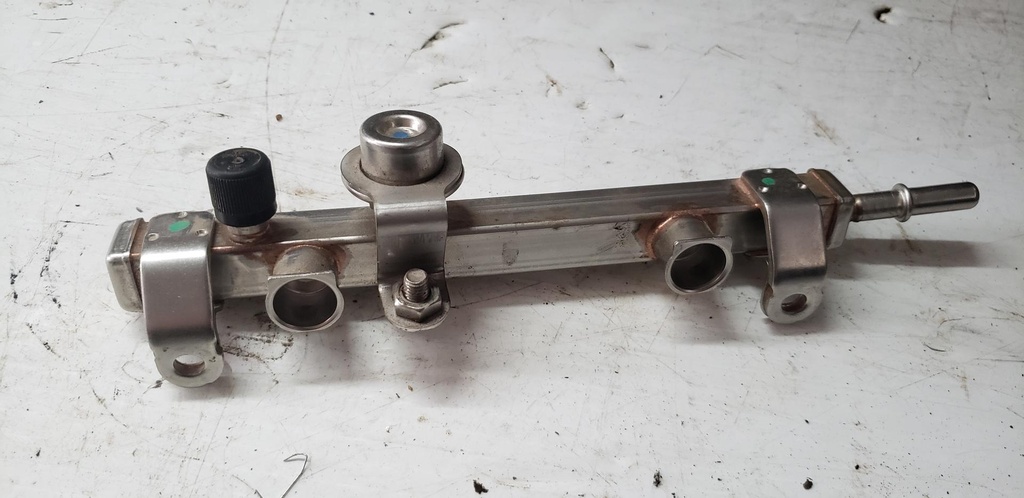 FUEL RAIL POLARIS 850 - 335006-1B