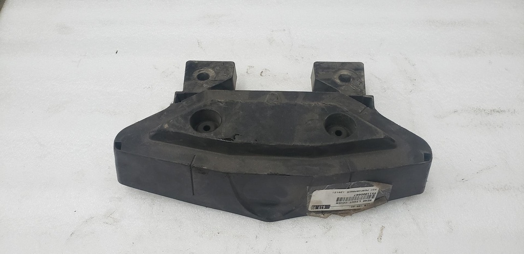 [511000667-001] REAR LIGHT COVER - 511000667 ski doo (511000667-001)