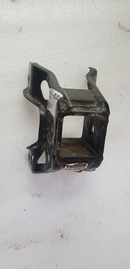 [705203294-001] trailer hook