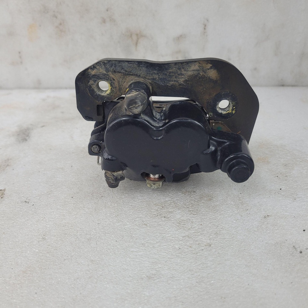[705600861-001] rh front caliper ass'y (705600861-001)