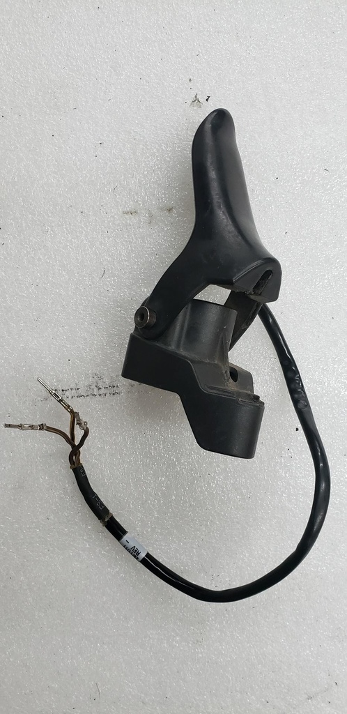 [512060616-001] (new ref. 512061252) throttle handle (512060616-001)
