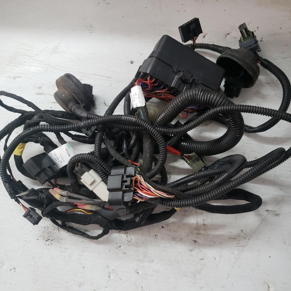 [710004957-001] BOMBARDIER MAIN HARNESS - 710004957