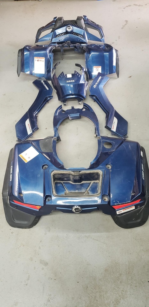[715001290-001] FRONT FENDER KIT, ORBITAL - CAN-AM 715001290 (715001290-001)