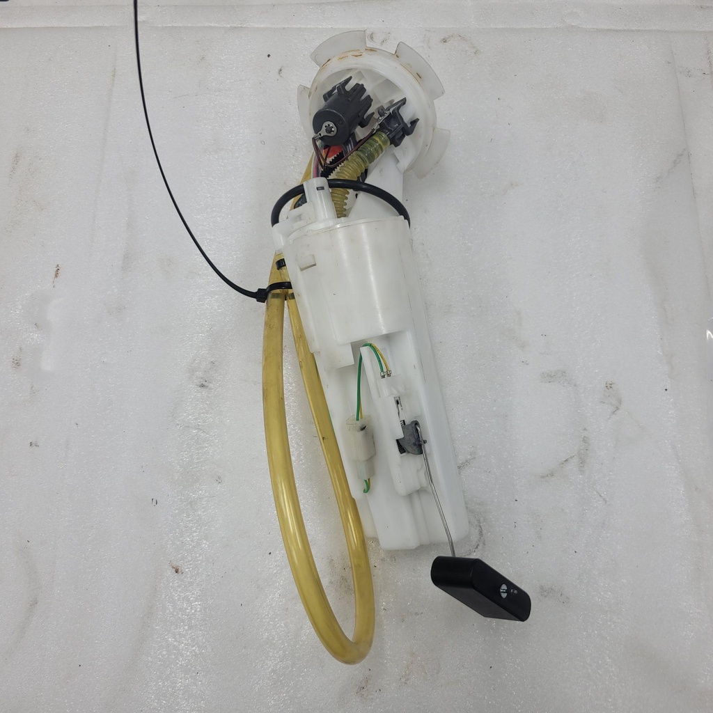 [861805526-001] (new ref. 513034236) fuel pump ass'y included 300 to 300c (861805526-001)