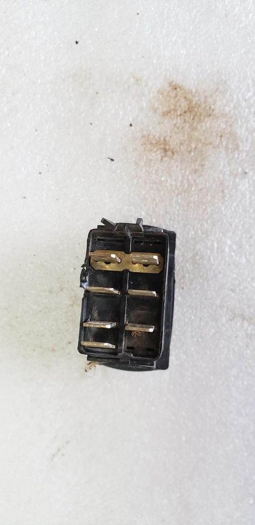 [0409-067-001] Switch, Light (0409-067-001)