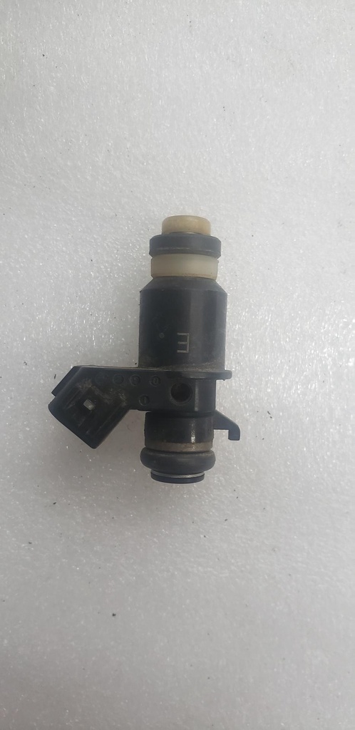 [0470-688-001] injector,fuel (0470-688-001)