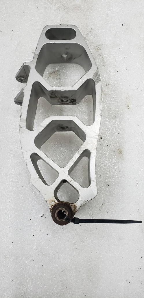 KNUCKLE RH - YAMAHA - 8GK-23502-10-00