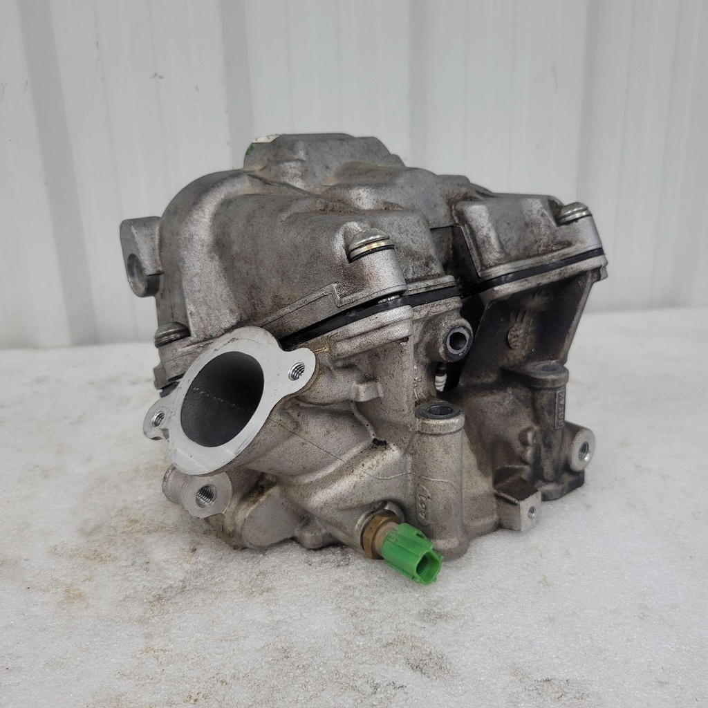 [420413032-001] rear cylinder head ass'y (420413032-001)