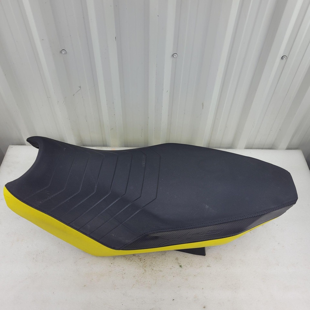 [510006454-001] seat cover package xrs with yellow accent